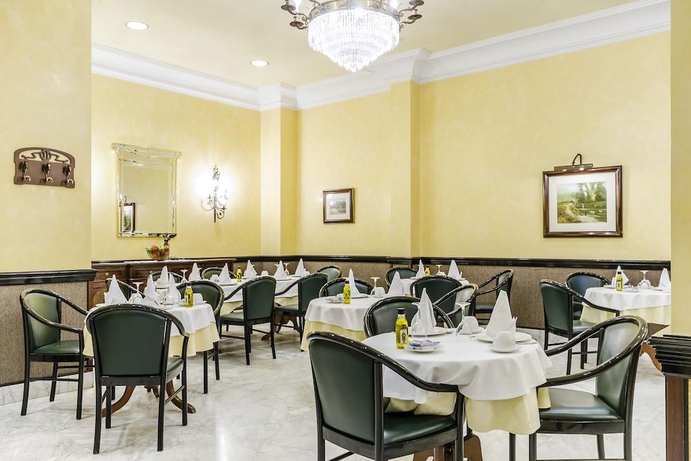 Alcomar Hotel 3*