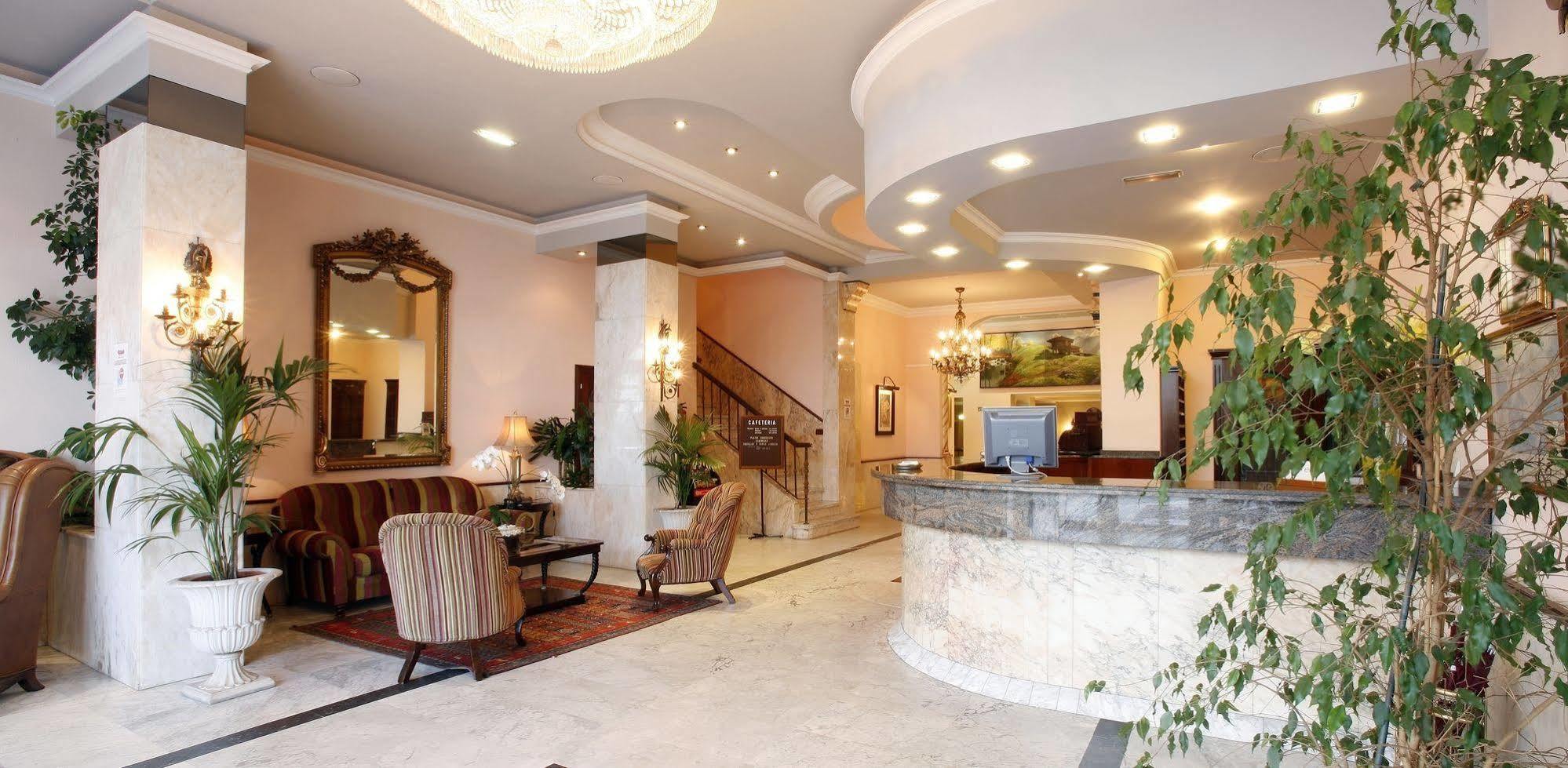 Alcomar Hotel 3*